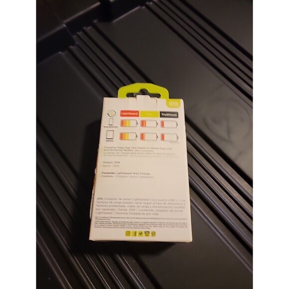 PureGear LightSpeed USB-C Wall Charger - White (63503PG) - Picture 3 of 5